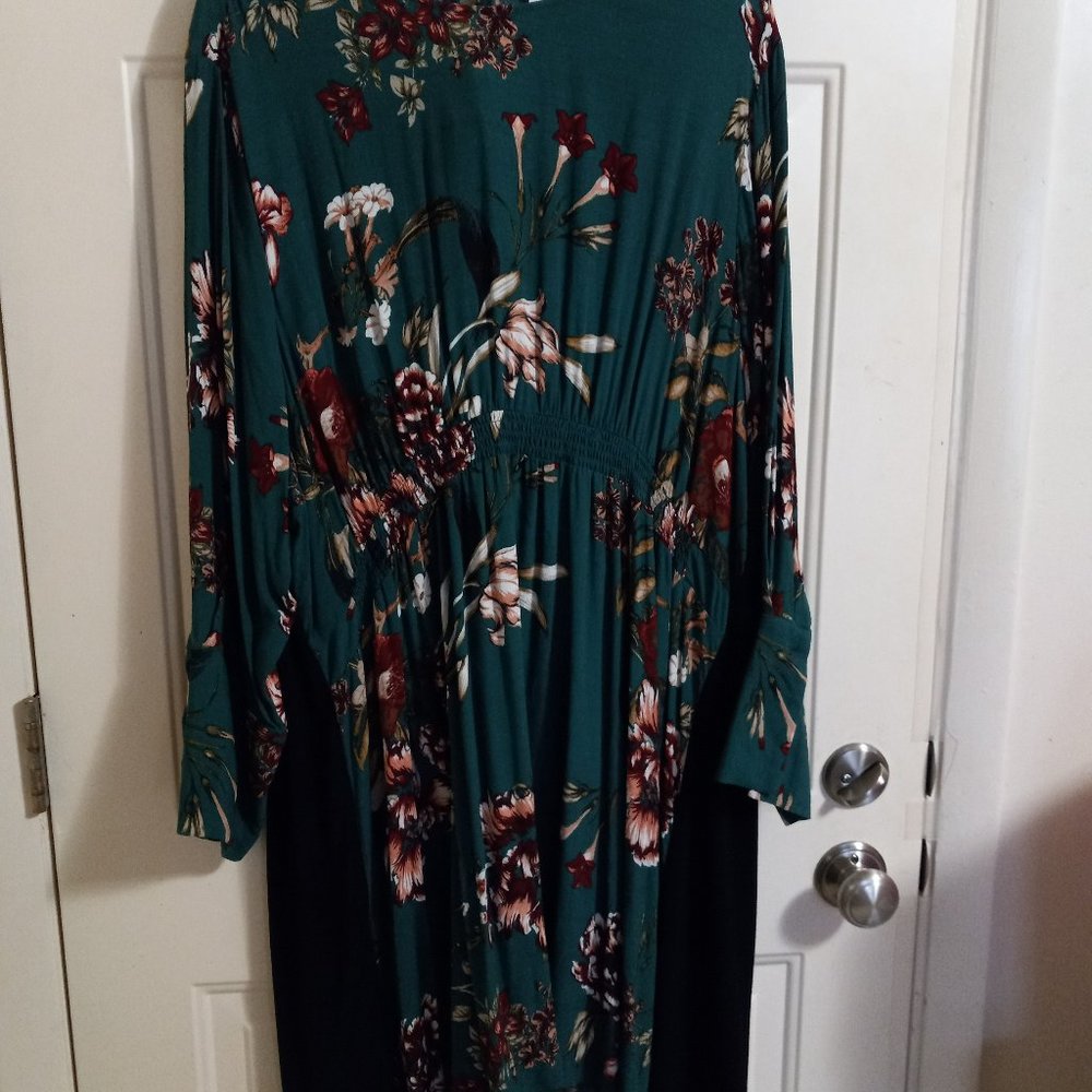 Leith Brand 4X Dark Green Floral Dress
